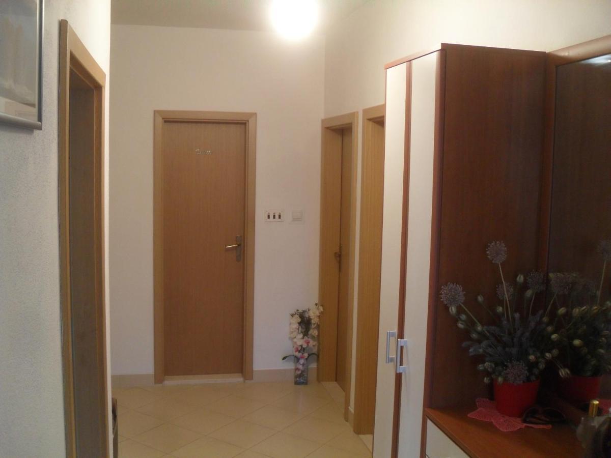 Apartman Igor พอดโกรา ภายนอก รูปภาพ