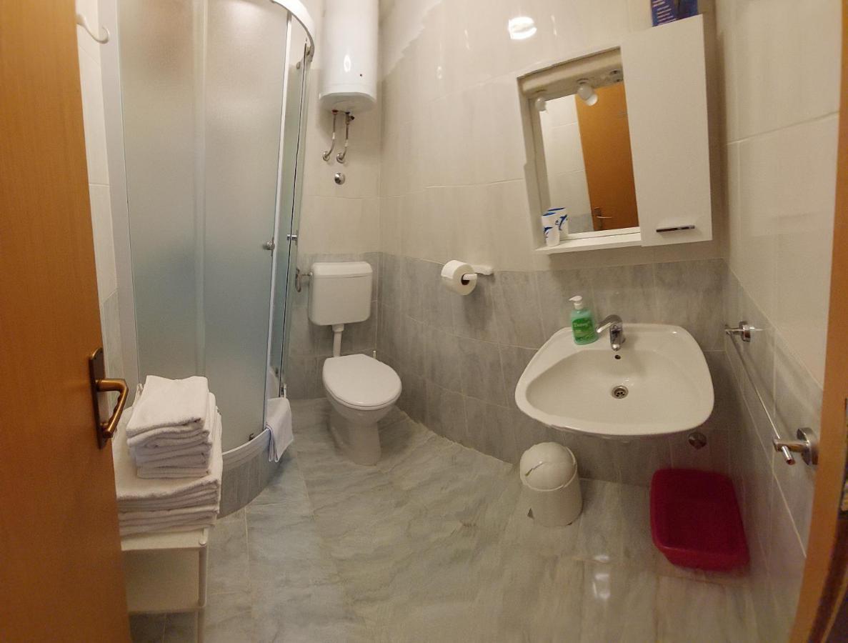 Apartman Igor พอดโกรา ภายนอก รูปภาพ